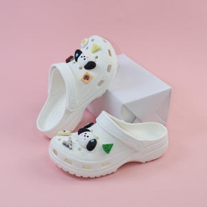 <span class=keywords><strong>Crocs</strong></span> beige à motif de chien de dessin animé pour garçons, chaussures d'eau antidérapantes à bout ouvert, taille moyenne et grande, pour enfants, vêtements d'été pour l'extérieur - Product Image 4