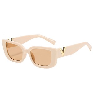 Gafas de Sol Retro Victory para Mujer, Diseño de Mariposa, Montura de PC, Protección UV400, Cómodas, Montura Completa Cuadrada - Product Image 3