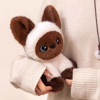 Mainan Kucing Boneka Lembut Menggemaskan Hitam Putih Calico Anak Kucing Putih untuk Dekorasi Rumah Produsen Grosir