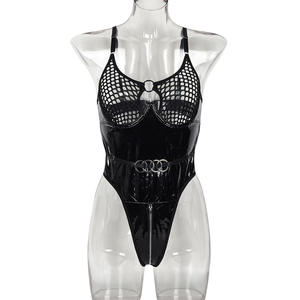 ชุดบอดี้สูทหนัง PU แบบมีซิปเป้า พร้อมตาข่ายรัดรูป ดีไซน์เซ็กซี่เว้าหลัง โชว์แผ่นหลัง แต่งลายตารางแบบแพทช์เวิร์ค - Product Image 5