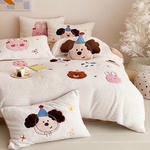 Dessin animé blanc 4 pièces maison hôtel Textiles Applique lait velours couette housse de couette 4 pièces ensemble de literie fournisseur - Product Image 4