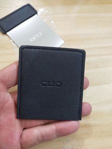 Miroir compact en cuir PU avec logo personnalisé pour filles Miroir de poche en acier inoxydable cosmétique de voyage taille carte de crédit - Product Image 5