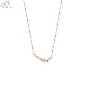 Collier pendentif tendance en or rose massif 18 carats avec chaîne à maillons et diamant naturel véritable, pour femmes, vente en gros de bijoux par un fournisseur de Hong Kong. - Product Image 3