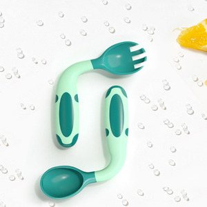 Juego de utensilios para niños pequeños de viaje, <span class=keywords><strong>cuchara</strong></span> y tenedor de destete de bebé de silicona flexible con estuche - Product Image 4