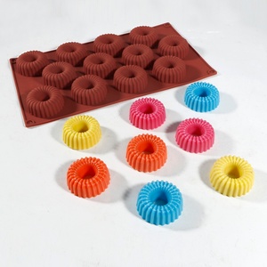 แม่พิมพ์เค้กวงกลมแบบเกลียว 12 ช่อง แม่พิมพ์อบเค้กแบบใช้แล้วทิ้ง อุปกรณ์ทำเค้ก แม่พิมพ์ตกแต่งเค้ก DIY - Product Image 3