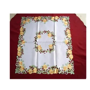 高品质刺绣编织方形白色桌布