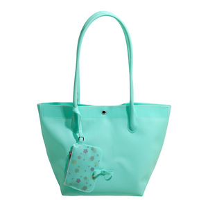Bolso de Hombro/Axilar Casual de Gran Capacidad de PVC con Botón Magnético, Novedad de Moda Verano 2026, para Viajes Diarios, con Textura Elevada - Product Image 5