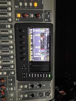 Console de mixage audio numérique Behringer X32 Compact 32 canaux reconditionnée avec écran tactile pour scène, DJ, concert, son live
