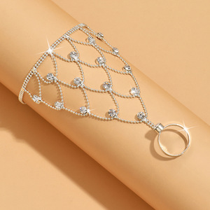 Bracciale da palcoscenico sexy con strass, bestseller all'ingrosso, nuovo modello per feste in Europa e Stati Uniti - Product Image 3