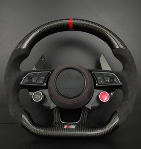 พวงมาลัยคาร์บอนไฟเบอร์หุ้มอัลคันทาร่าพร้อมแป้นเปลี่ยนเกียร์สำหรับ <span class=keywords><strong>Audi</strong></span> A3 A4 A5 <span class=keywords><strong>A6</strong></span> Q3 Q5 Q7 TT, พวงมาลัยแบบกำหนดเองลายแถบสีแดง - Product Image 1
