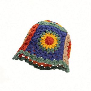 Gorro de Punto Personalizado Hecho a Mano, Estilo Bohemia, de Lujo, con Flores Caladas, Diseño de Copo de Nieve, para Invierno, con Borde Corto - Product Image 3