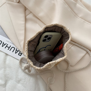 Borsa a tracolla personalizzata per ragazza a spalla, nuova moda 2023 estate in maglia di erba carina - Product Image 5