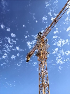 Grue à tour de construction avec flèche de 60 m, section de mât L46B1 - Product Image 3