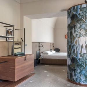 Tabouret de salle de bain haut de gamme pour hôtel, siège rembourré, base robuste, hauteur confortable, hôtel de luxe - Product Image 4