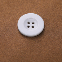 Kancing Resin Putih Hitam 4 Lubang Bulat untuk Kemeja Jas Celana