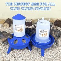 Ensemble durable de mangeoire et d'abreuvoir bleus de 0,4 gallon avec pieds et pelle pour poulailler de jardin, couveuse et équipement d'élevage avicole