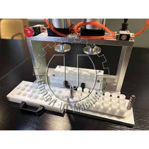 Machine pneumatique à double presse pour la fabrication de barres de shampoing et de bombes de bain, capacité de 100 à 300 pièces/heure, facile à utiliser - Product Image 4