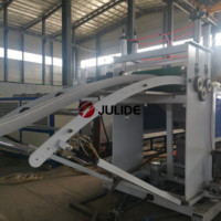 Línea de Empaquetado y Etiquetado Automática JULIDE para Colchones de Aire de POE, PE y PP con Máquina Termoformadora de Producción de un Solo Tornillo