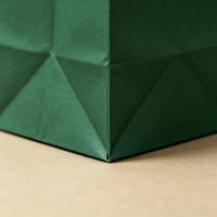 Boîte en carton ondulé de couleur ivoire personnalisée avec fentes pour l'emballage de vêtements
