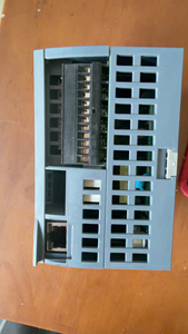 Contrôleur PLC compact 6ES7214 1BG40 0XB0 avec 14 entrées/10 sorties relais, mémoire 100 Ko et port PROFINET pour petites systèmes d'automatisation - Product Image 1