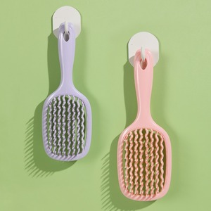 Nouvelle conception de peigne à cheveux creux en plastique, brosse à démêler les cheveux humides et secs, brosse à cheveux ventilée incurvée de haute qualité pour femmes - Product Image 3