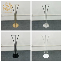 Nouveau support à fleurs de mariage moderne et luxueux avec design en métal électroplaqué détachable pour la décoration des tables d'hôtel et des tables de desserts