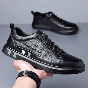 รองเท้าหนังลำลองผู้ชาย ส้นเตี้ย พื้นยาง แฟชั่นทันสมัย สไตล์เดินเล่นสบายๆ - Product Image 2