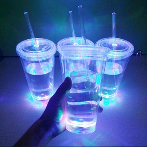 Vasos de pajita de plástico de doble pared de 22oz, 680ml, vasos intermitentes para beber, botella de agua LED para fiestas, eventos de Hotel con tapa de pajita - Product Image 1