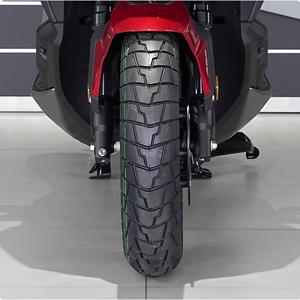 Pneu semi-slick tubeless CST CM-SC11 pour moto sportive 110/70-17, neuf, de remplacement - Product Image 4