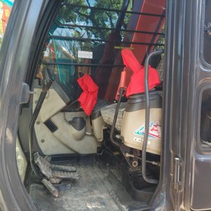 รถขุดตีนตะขาบฮิตาชิ ZX70 มือสอง 7 ตัน พร้อมเครื่องยนต์ ปั๊ม และเกียร์ - ประสิทธิภาพสูง ราคาคุ้มค่า - Product Image 4