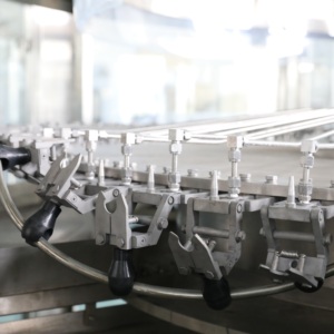 Automatico bottiglia di acqua di soda fare Imbottigliamento PET Pianta di Vetro in bottiglia bibite gassate macchina di rifornimento - Product Image 4