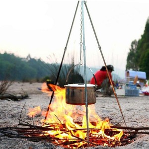 Trépied suspendu en alliage d'aluminium pour l'extérieur, 80x52cm, support léger pour cuisinière de camping, pour la cuisson au feu - Product Image 1
