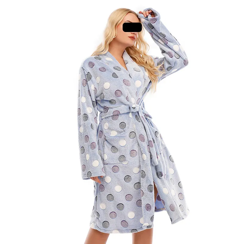 Vente en gros de vêtements de maison doux à la mode, vêtements de nuit ensemble deux pièces 2024 été nouveaux pyjamas ensembles décontractés mince pyjamas pour femmes/