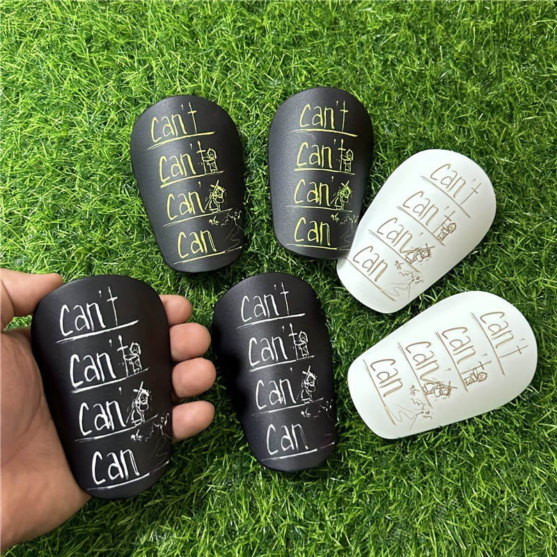 Mini Protège-Tibias De Football - Lot De 4 (2 Paires) - Taille 10 X 6 Cm - Léger Et Ajustable - Pour Enfants Et Adultes - Noir Et Blanc