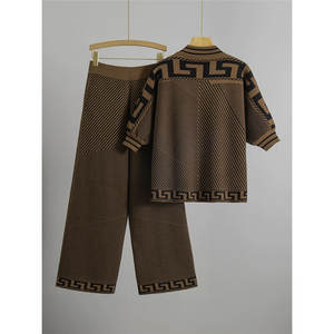 Весенне-летний новый европейско-американский женский вязаный комплект из 2 предметов: полосатый топ с коротким рукавом и брюки с высокой талией и широкими штанинами, повседневный наряд - Product Image 4