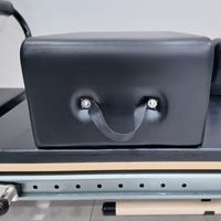 Logo Studio Yoga Kustom 6 German Springs 2400cm Profesional Tahan Lama Dapat Disesuaikan Komersial Aluminium Pilates Reformer