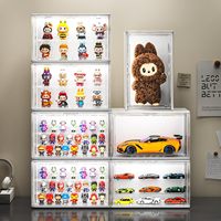 Boîtes de présentation rectangulaires en plastique PET transparent personnalisées de 45*33*33 CM pour mini-casques de football avec socle de présentation