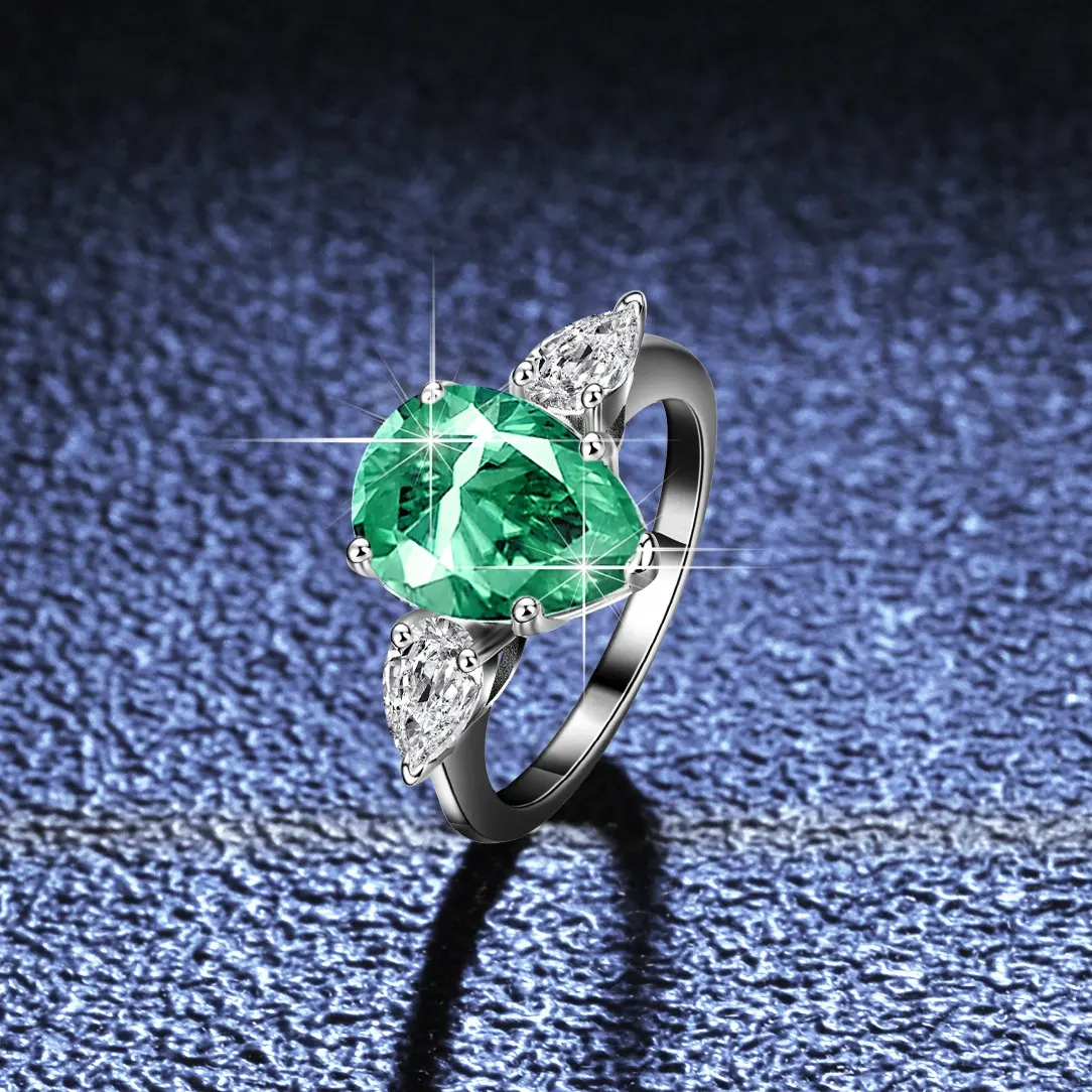 Speciaal Gevormde Mintgroene Peervormige Waterdruppels Mode Sieraden S925 Sterling Zilveren Ring 4 Karaat Moissaniet Diamanten Ring.