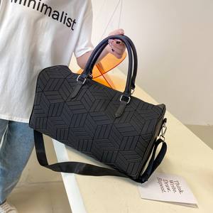 Sac à main holographique en <span class=keywords><strong>peluche</strong></span> pour femmes, cache-tout de voyage, cabas à bandoulière rose, accessoire de mode, vente en gros - Product Image 4