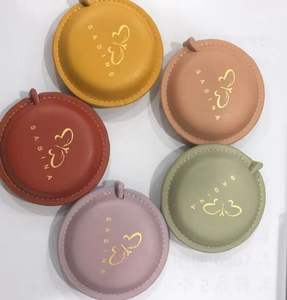 Corps personnalisé Mini ruban à mesurer en cuir <span class=keywords><strong>règle</strong></span> de couture 150cm avec logo en relief idéal pour bricolage artisanat et cadeau - Product Image 1