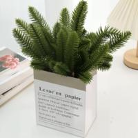 Décorations d'arbre de Noël artificielles en aiguilles de pin à trois pointes, accessoires de couronne de plantes artificielles, aiguilles de pin artificielles DIY