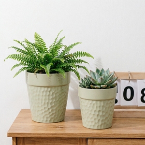 Pot en céramique martelé vert sauge mat, style minimaliste nordique, pour plantes d'intérieur, décoration de la maison - Product Image 4