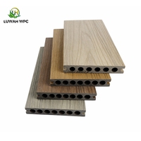 Co-extrusion extérieure Plancher de terrasse creux carré en WPC Plancher coiffé en relief