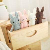 100% fait à la main lapin en peluche jouets bébé mouton jouets bébé Crochet tricoté lapin Amigurumi tricoté fascinant doux lapin jouets