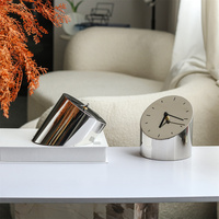 Horloges de bureau et accessoires de décoration intérieure au style artistique unique, très demandés, directement du fabricant