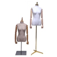 Bekleidungsgeschäft Schaufensterpuppen: Halbkörper-FRP-Brautmannequins im koreanischen Stil für Schaufenster und Ladengeschäfte