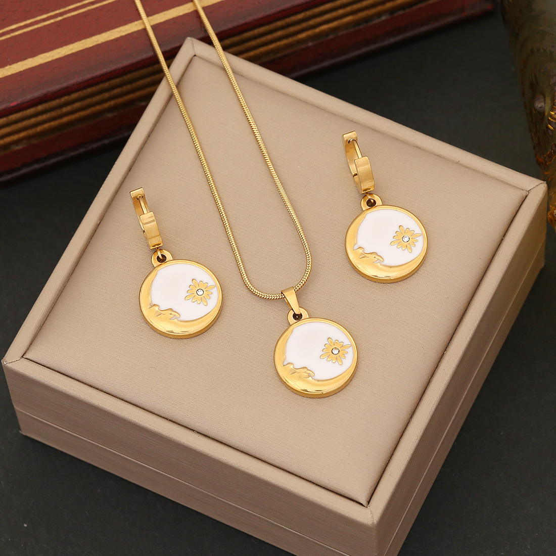 white jewelry set