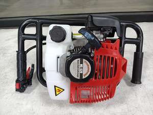 Бензиновый земляной бур UM 2-тактный, 52 куб. см, мощностью 2,2 кВт для посадки деревьев и бурения отверстий в грунте - Product Image 2