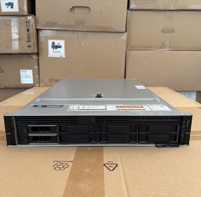 PowerEdge R740xd 2U Rack High Capacity Storage Server Xeon Silver 4214R 16GB H740P Refurbished Data Center Virtualization Stock