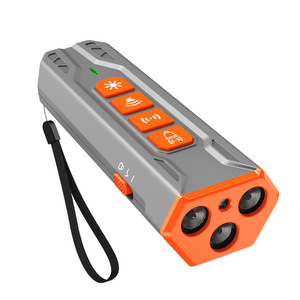 Entrenador ultrasónico para perros con tres cabezales y luz, dispositivo de entrenamiento para mascotas para uso en exteriores. - Product Image 5